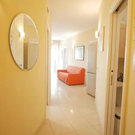 Varsavia Apartment, Fronte Mare Rif A769 산베네데토델트론토