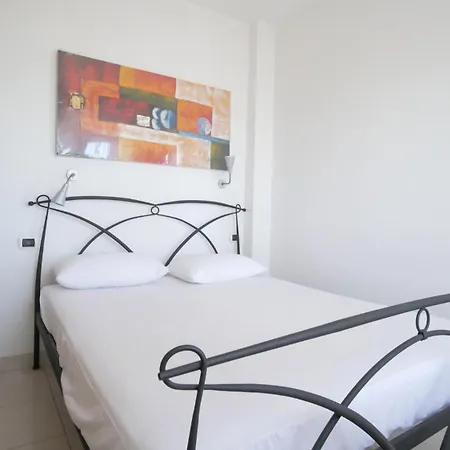 Varsavia Apartment, Fronte Mare Rif A769 Apartament *