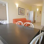 Varsavia Apartment, Fronte Mare Rif A769 Апартаменты *